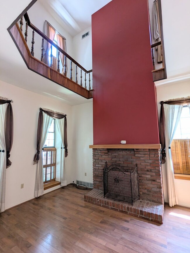312 Denniston St