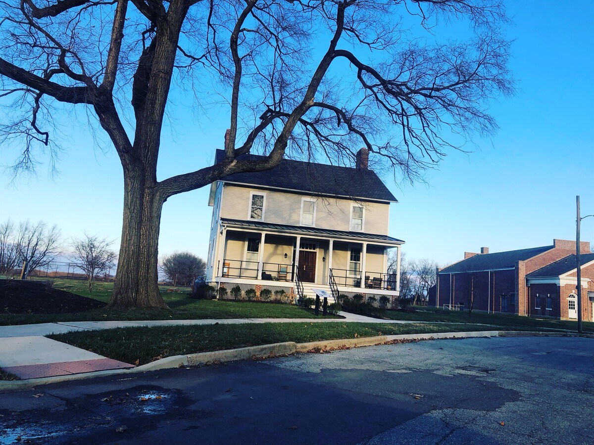 Photo - 1605 Sussex Ave House