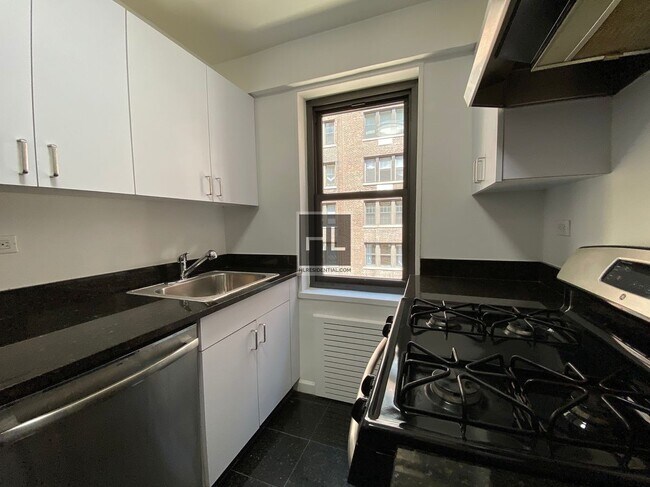 Photo - EAST 56 STREET Unit 14N