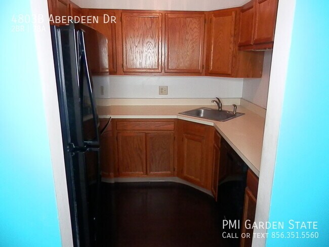 Photo - 4803B Aberdeen Dr