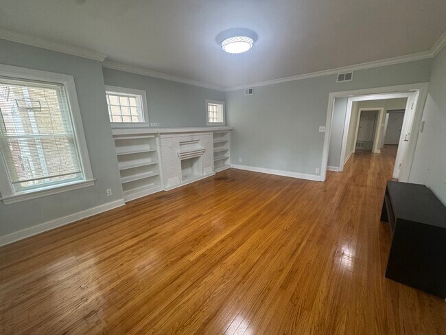 Photo - 5405 N Sawyer Ave