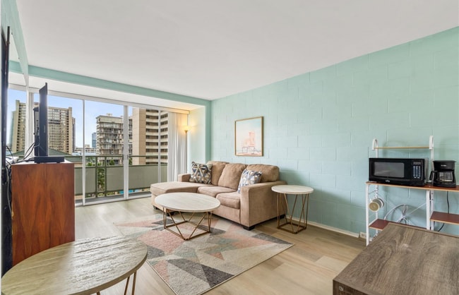 Photo - 445 Kaiolu St