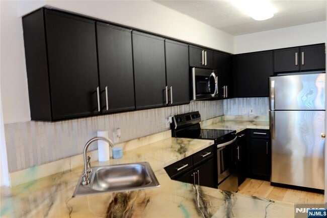 Photo - 5 Linden St Unit 2H