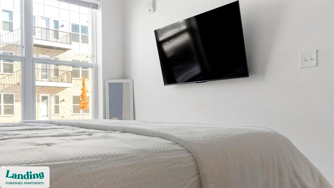 Photo - 650 N Main St Unidad 120