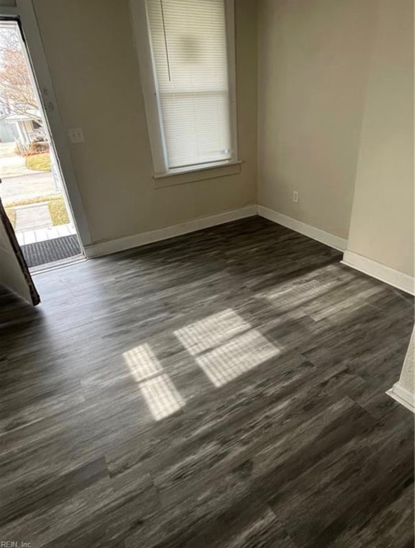 Photo - 1723 Lasalle Ave