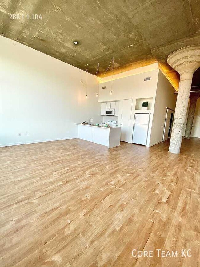 Photo - 1719 Walnut St Unit 303