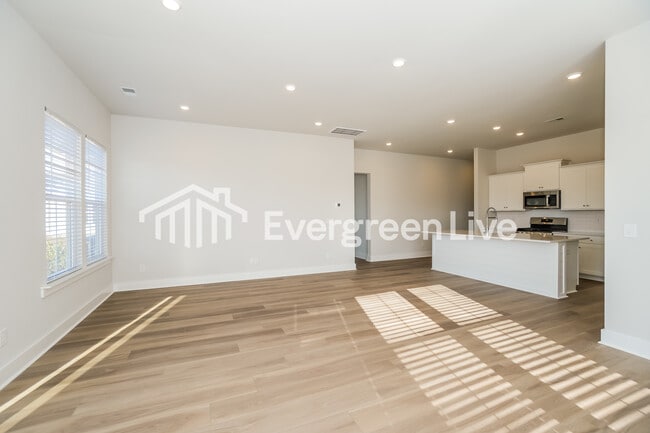 Photo - 127 Bloomsbury St