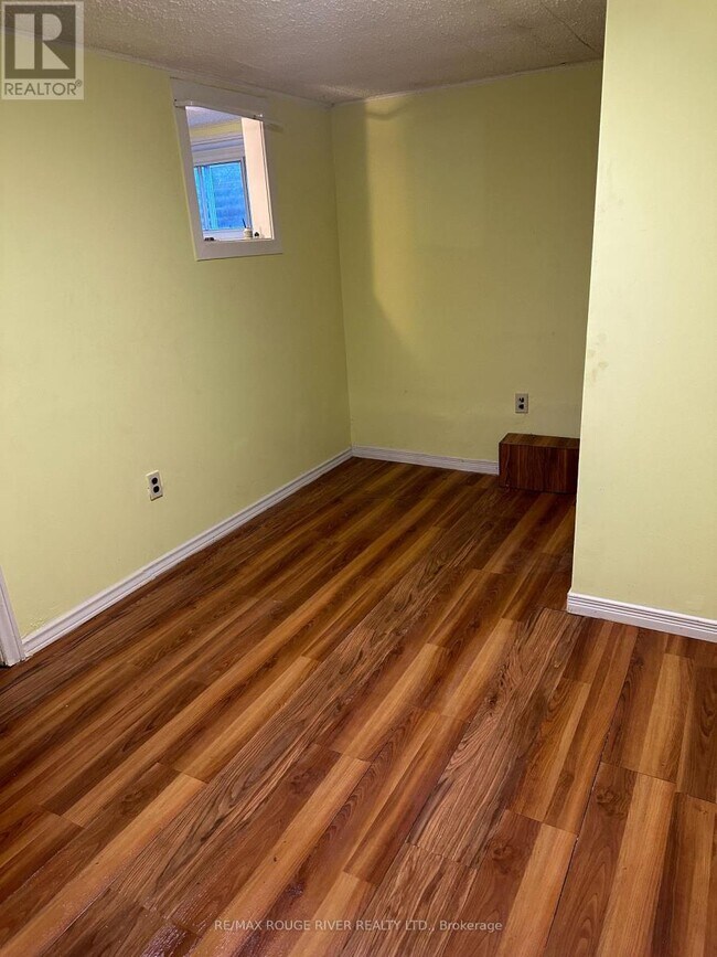 Photo - 27 Haileybury Dr