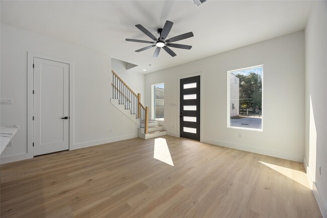 Photo - 4535 Bricker St