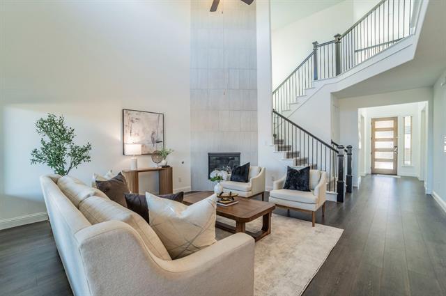 Photo - 1404 Huckleberry St