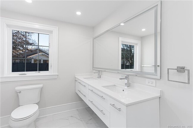 Building Photo - 40 Poe Ct Rental