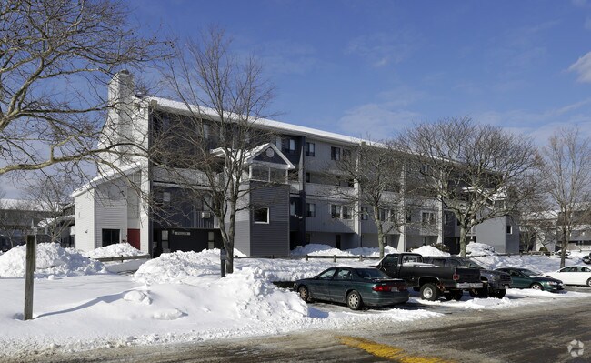Photo - Algonquin Heights Apartments
