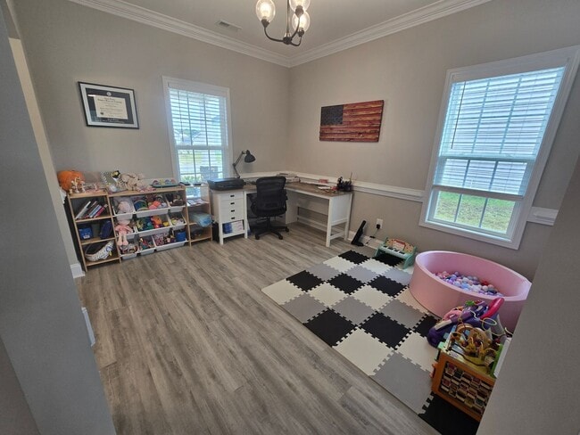 Photo - NEW LISTING!!!!!