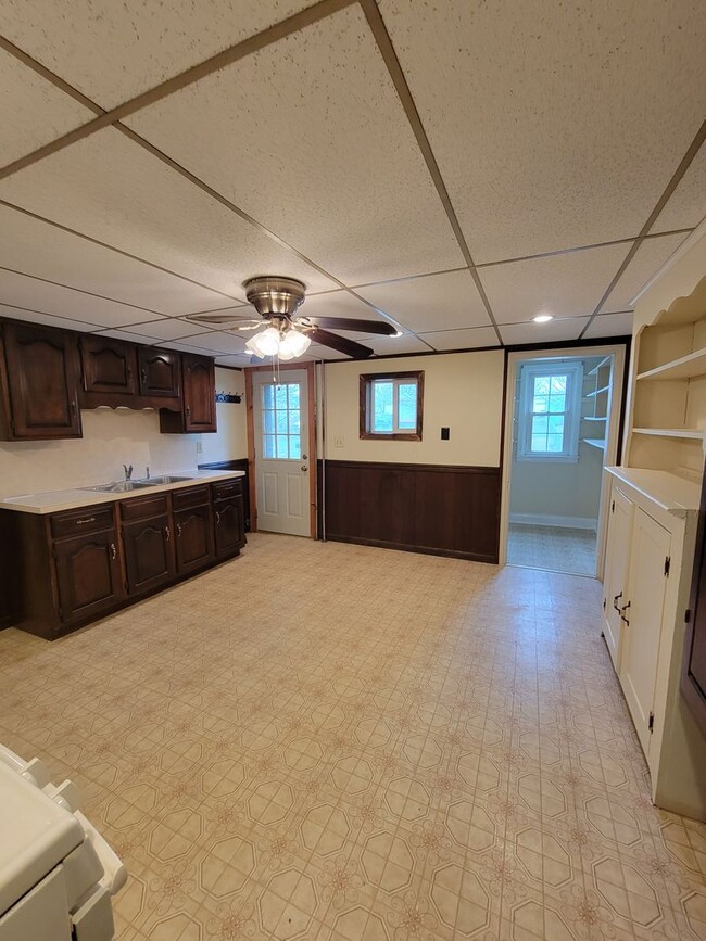 Photo - 440 E Queen St