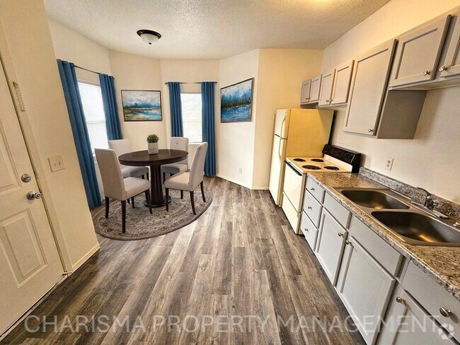 Building Photo - 209 S Lake Ave Unit 1 Rental