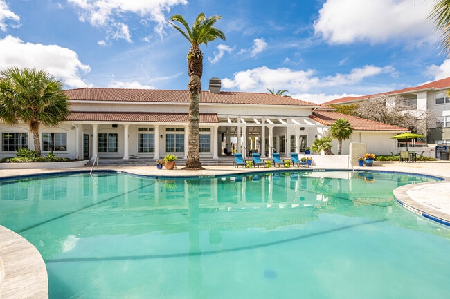 Photo - Baypoint Apartments