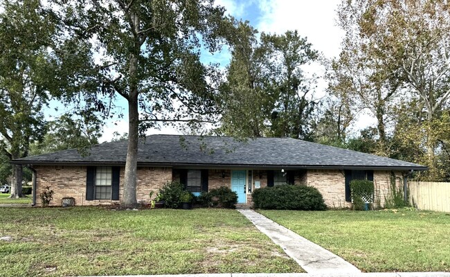 Beautiful 3BR/2.5BA Mandarin Area Ranch Home - Beautiful 3BR/2.5BA Mandarin Area Ranch Home