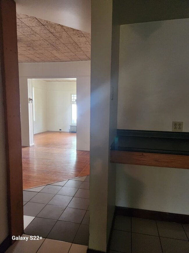 Photo - 2526 Broad Ave Unit 1st Floor