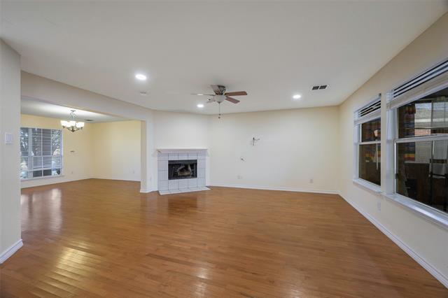 Photo - 104 Lakefront Dr