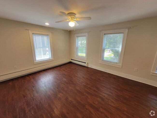 Building Photo - 54 State St Unit 2 Rental