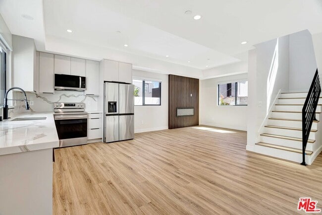 Photo - 1921 Federal Ave