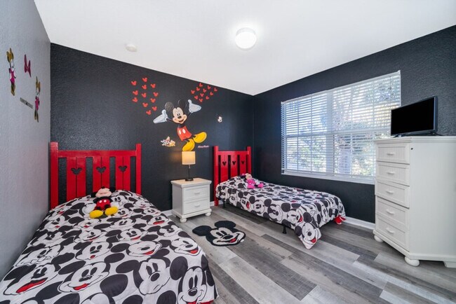 2626 Daulby St Unit SI ID1622385P