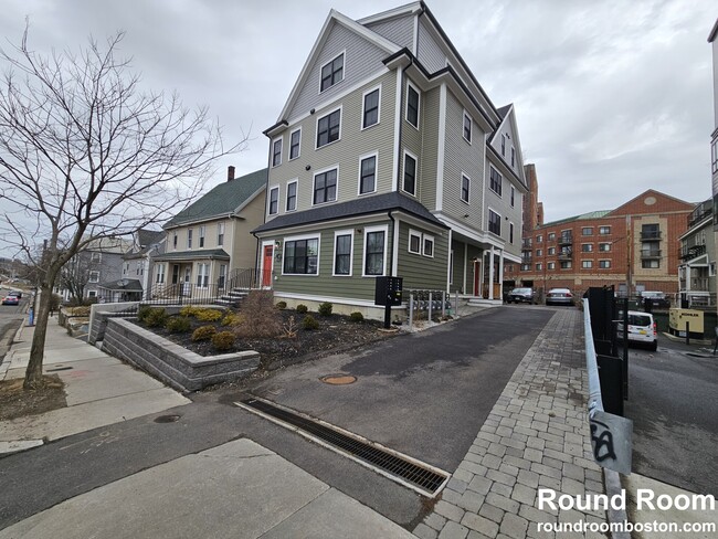 Photo - 7 Everett St Unit #4