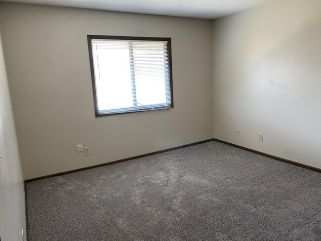 Photo - 2040 Edgewood Rd NW Apartment Unit 2040-02