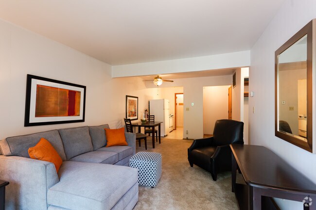 1BR, 1BA - Alcove - Southgate