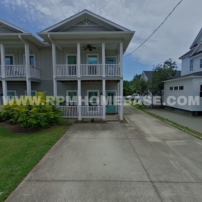 Building Photo - 1705 E Gadsden St