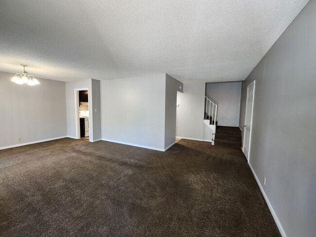 Photo - Large Townhome Apartment with 1 1/2 Baths and 2 Car Garage