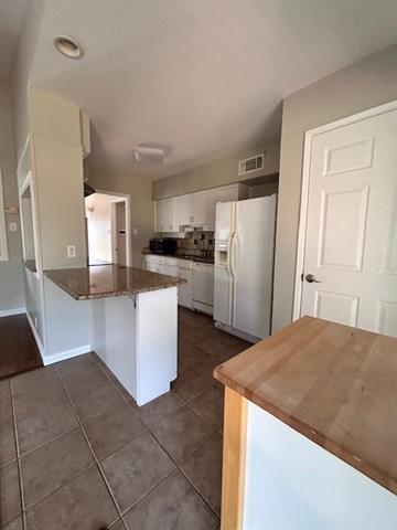 Photo - 928 Wisteria Way