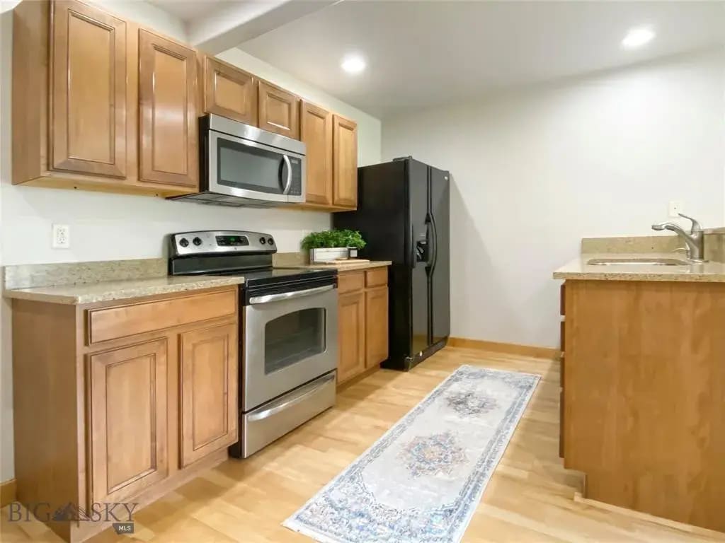 Photo - 957 Forestglen Dr