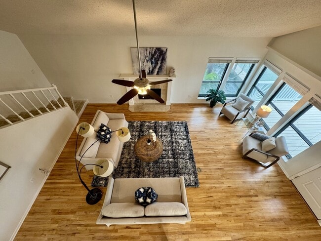 Building Photo - 339 Admiral Cir Rental