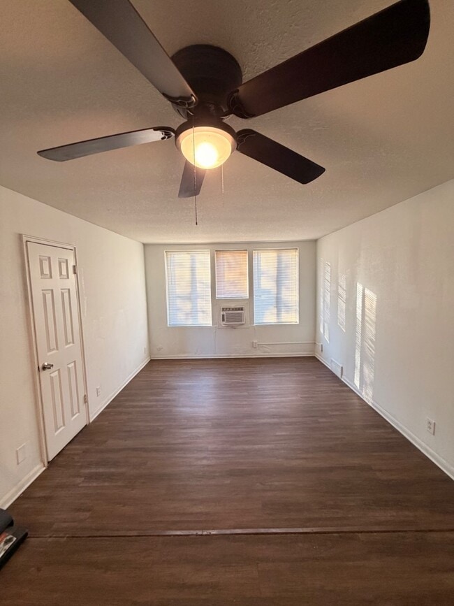 Photo - 1613 Washington Blvd