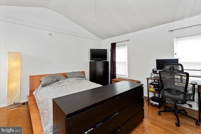 Photo - 2623 E Huntingdon St