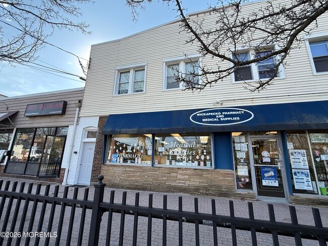 Building Photo - 1409 Wickapecko Dr Unit A