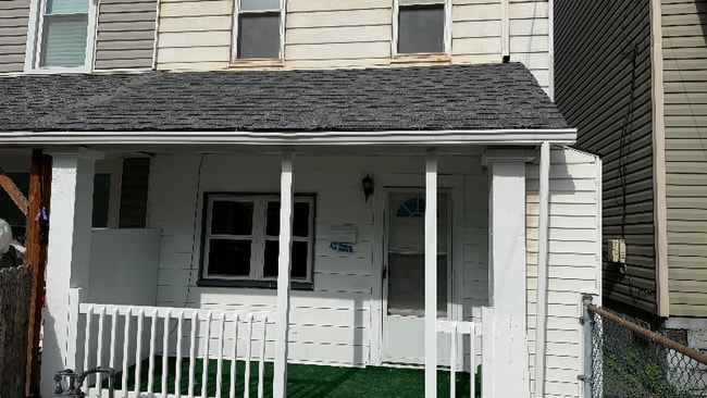 Building Photo - 158 Orchard St