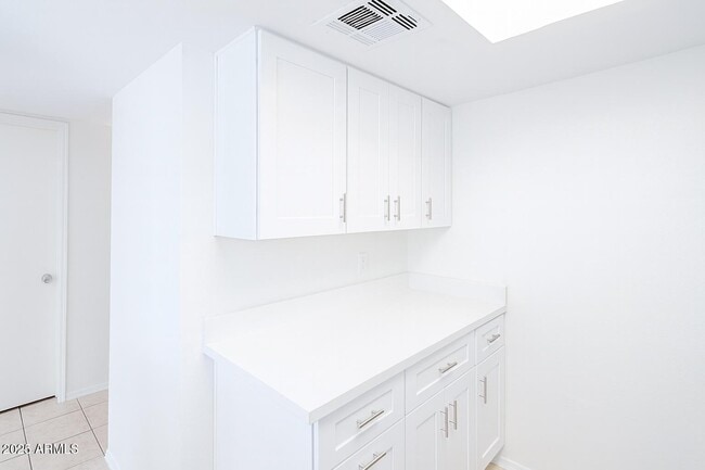 Photo - 4850 E Desert Cove Ave Unidad 330