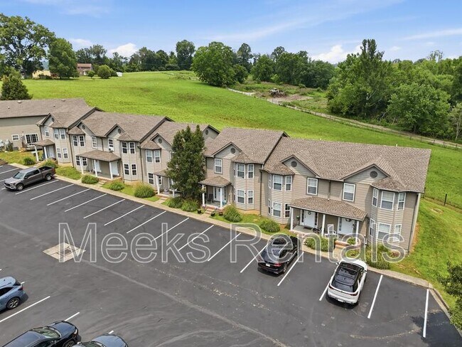 40 Ariel Dr Unit 40