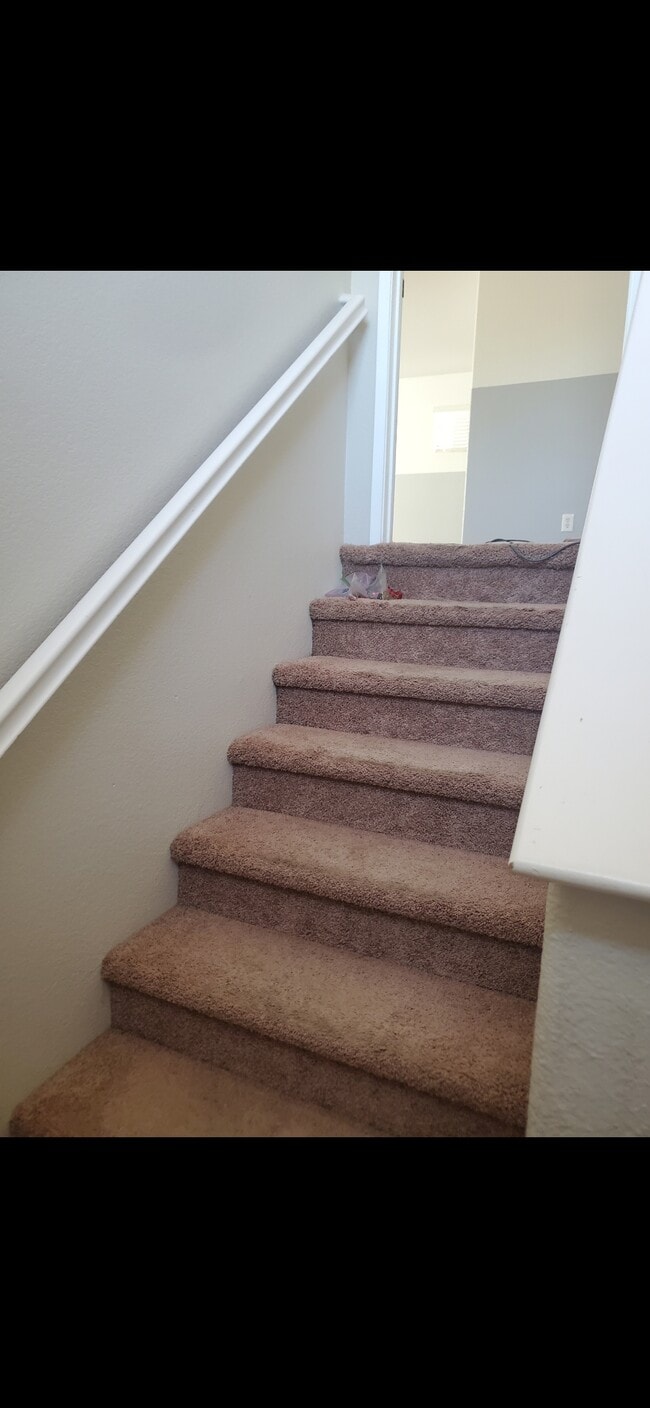stairs to room - 33792 Harvest Way E