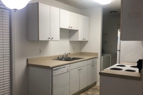 Photo - 1079 Walnut St Unit B