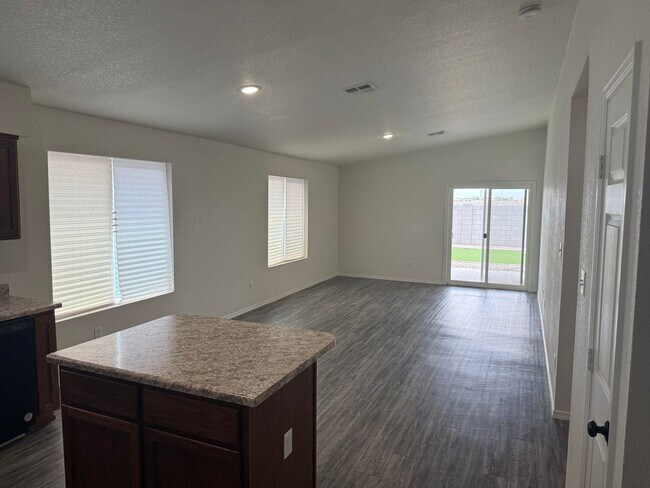 Photo - Desert Sands 4 bedroom 2 bathroom home with extra living room