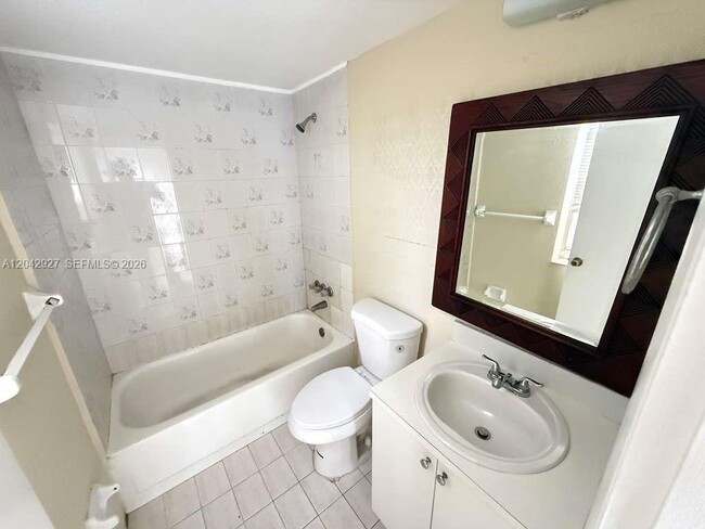 Photo - 1255 W 49th Pl Unit H202