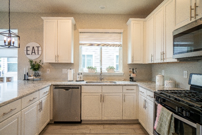 Photo - 129 Fallen Oak Tr