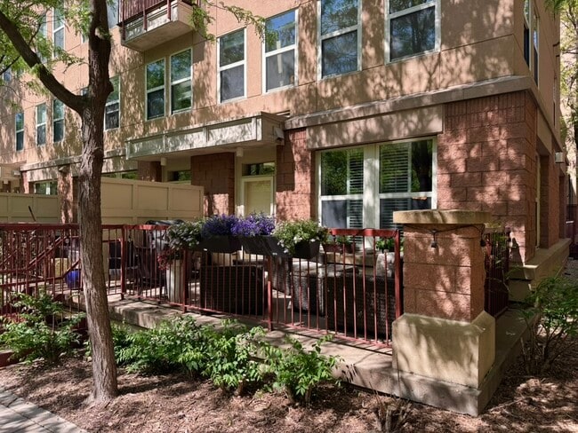 Building Photo - 675 N 1st St Unit 121