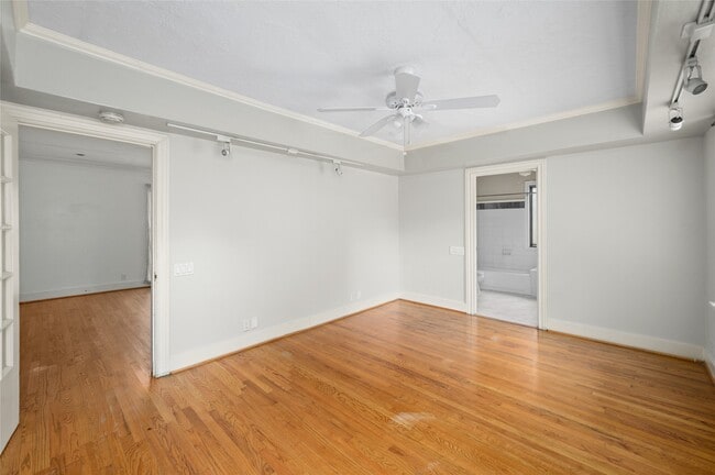 Photo - 1955 Lexington St