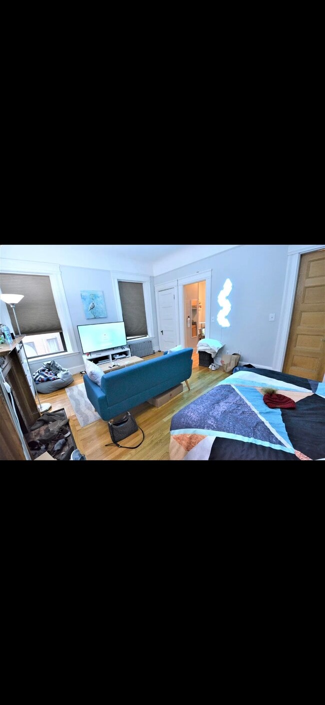 Photo - 531 Beacon St Condo
