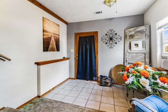 Photo - 288 Ballard St