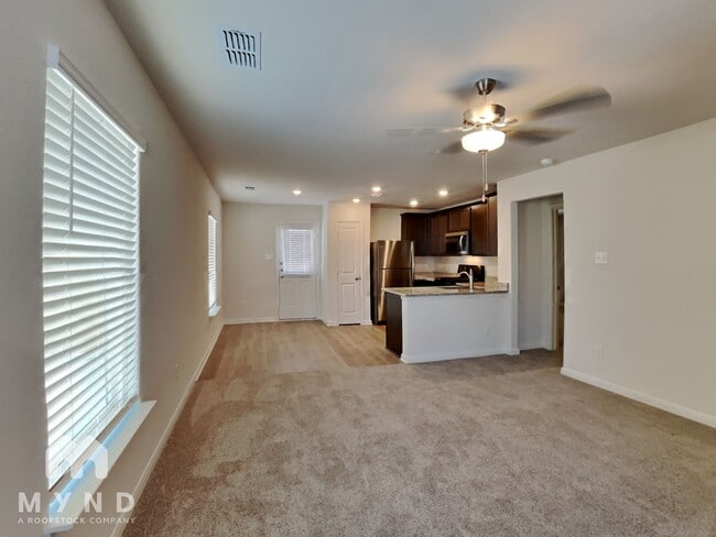 Photo - 8404 Wibaux Rd